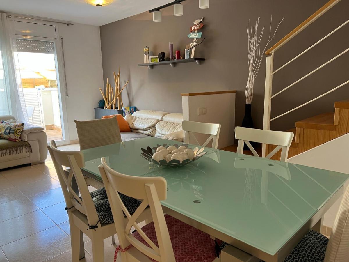 Cozy Beach House With Pool & Bbq 쿠빌라스 외부 사진