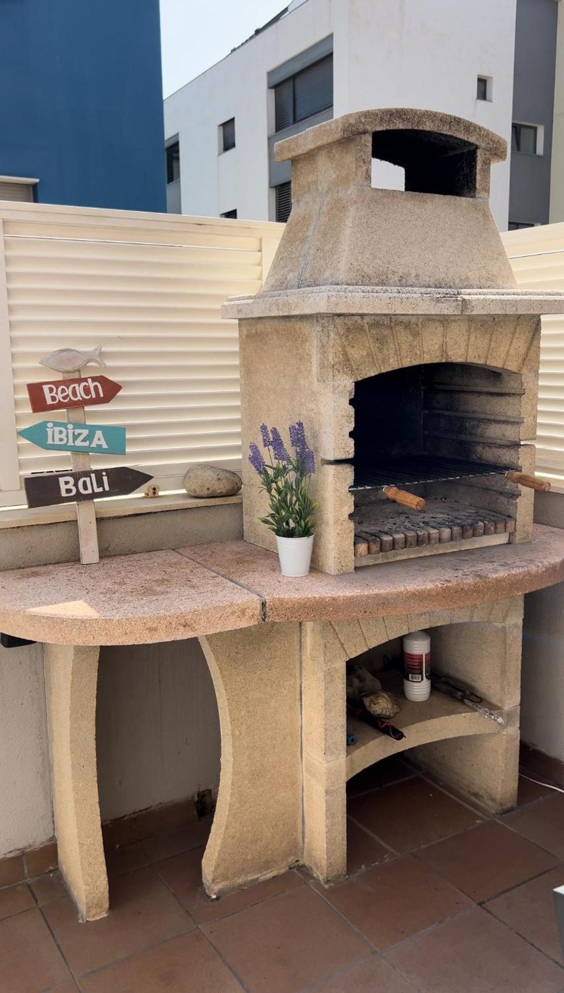 Cozy Beach House With Pool & Bbq 쿠빌라스 외부 사진